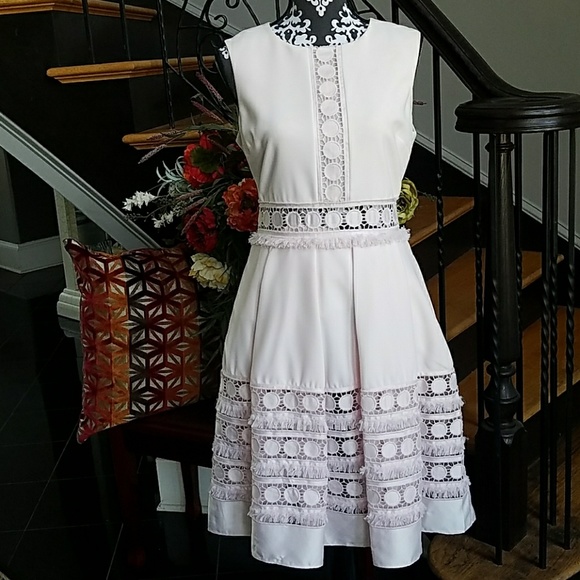 Ted Baker Crochet - Picture 2 of 7